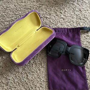 original Gucci glasses in excellent condition, very little use, like new